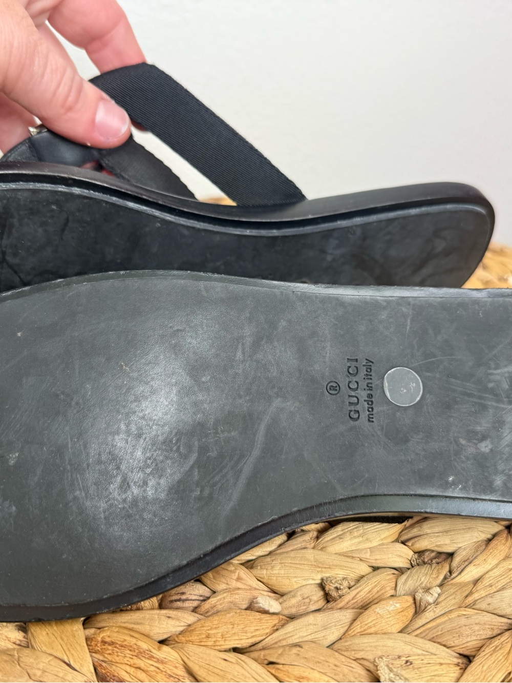 Gucci Black Leather & Fabric Thong Sandals - Picture 6 of 7